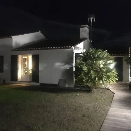 فيلة No000-07m - 4 Pieces - 6 Couchages En L'ile